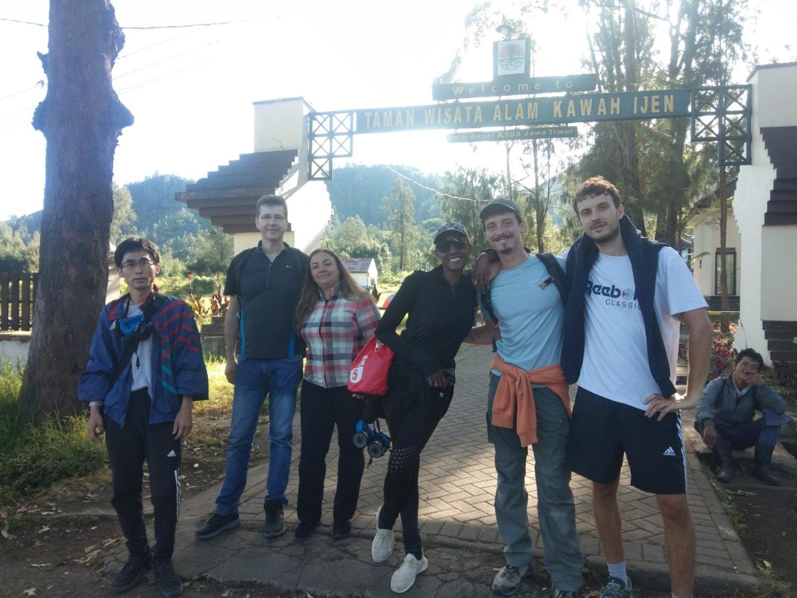 Dannu'S Homestay Ijen And Bromo Tour Banyuwangi  Bagian luar foto